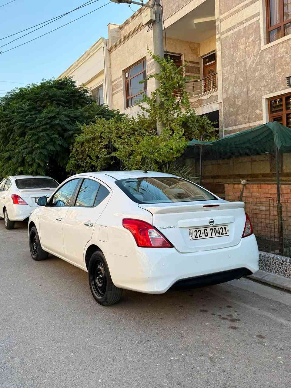 نيسان صني(لاكيشميباي)موديل 2023دةسك نيكل و سوكان ڤوليوم و مواصفات ستاندار صفري هةوليرة سةيارةكة تازة كامل سيرفزي بو كراوة زور توندو تول بيكيشةية يةك دينار مةسرةفي تيدانية چركةش بةشةرت لةسةر دةقي شةريكة ماوةتةوة بةشةرت  بةناوي خومة سةنةوي و هةموو شتيكي نويية قوليك و يةك توز لة سةقفي سبوغة باقي هةموو شتيكي بةشةرت  
سعر:-88$
ژ.م:-*********** أربيل, العراق
