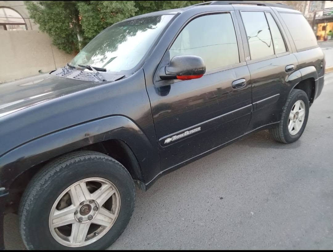السلام عليكم بلايزر ترل LTZ بلاديه موديل 2014  معلايه رقم المثنى آلماني بدون صبغ بدون حادث محرك وكيري بلادي جيد تبريد جيد باتري جديد اطارات جيده  ارضيه جيده جدأ كراسي  كهربائيه ميموري
وهيتر شغال شاشه كبيره  السعر 6000$  بغداد

الاتصال *********** بي وات ساب
