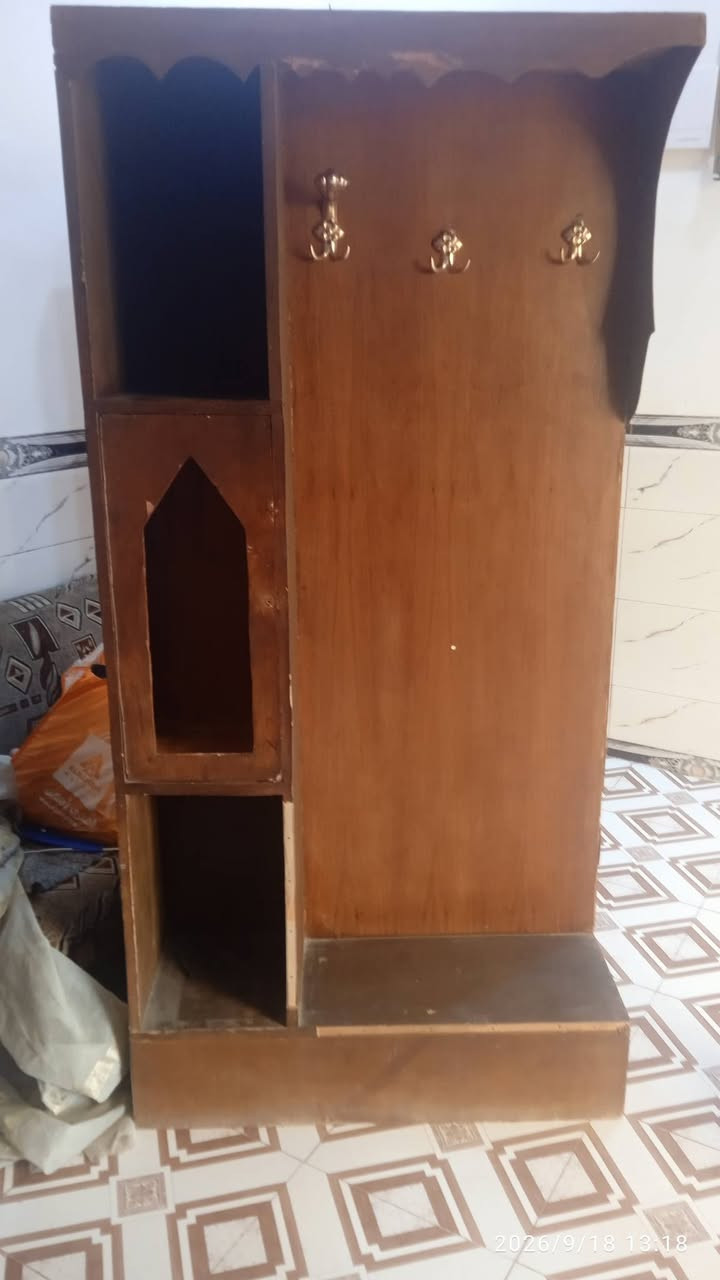 غرفه للبيع مكاني بابل الحمزه الغربي عليه السلام واني مااعرف سعرهه الي يريدهه يقيمه بحضه وبخته وياخذهه
هاذه رقمي ***********

نص مكتوب في الصور:
- 2026/9/18 13:13
- 2026/9/18 13:15
- 2026/9/18 13:18
- 2026/9/18 13:42
- 2026/9/18 13:41