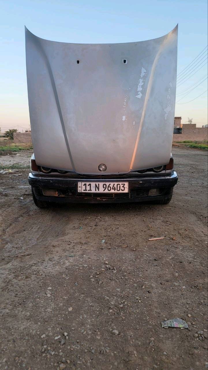 BMW1994V8.               السعر42$
السلام عليكم BMW 730i v8اصل السياره كير ومكينه خير من الله اي محافظه اريدهه اشغل وروح تبريد ثلج قطعتين لايتات زنون عالي ناصي فيول بم جديد اصلي بلكات بوش ألماني اصلي وأتر بم اصلي انكليزي جديد اي سي جديد ايرفلو جديدالسياره بلاديه شلع قلع اي جطل مابيهه كهربائياتهه كلهه شغاله كشنات كهرباء فتحه سقف شغاله داخل جلد صدر خلفي جديد دبلات كلهن جدد السياره وين مايعجبك شغل واطلع بيهه والسياره بيهه ضربه بل جاملغ الخلفي جهه السايق  سعر السيارة 42$قابل للتفواض العنوان بغداد
***********