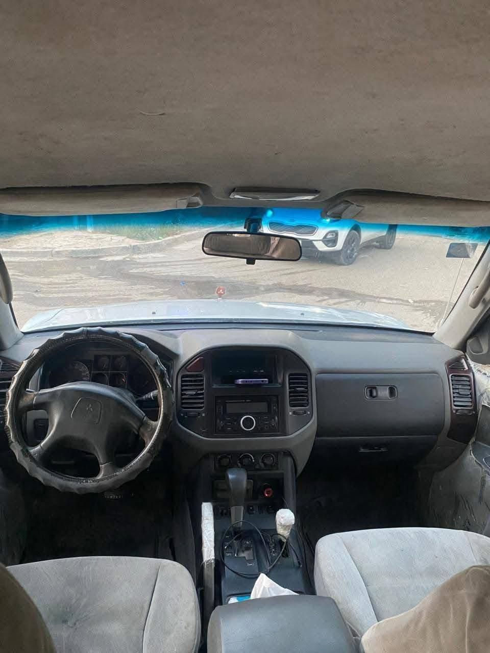 شعندك مراوس يرهم 
باجيرو 2002 خليجي بلاديه مكينه 3000 ب75$
 متوفر واتساب وترهم قسط نص مقدمه ***********م
