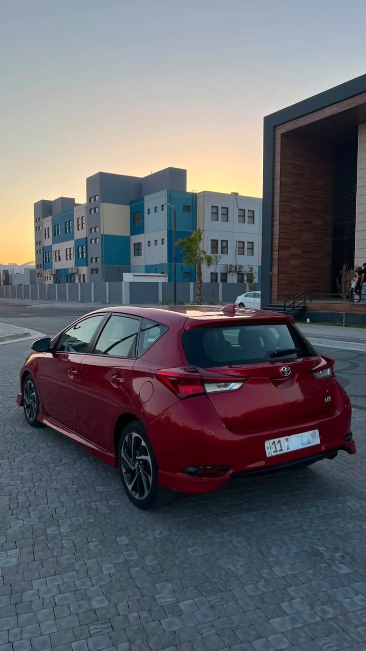 السلام عليكم
🚘 للبيع كورولا هاتشباك iM موديل 2018

🔹 الموديل: 2018
🔹 الفئة: Corolla iM Hatchback
🔹 المحرك: 1.8L
🔹 الكير: أوتوماتيك
🔹 اللون: أحمر 🔴
🔹 الممشى: 150 ألف كم
🔹 الوارد: أمريكي 🇺🇸
🔹 الحادث: قطعة وحدة فقط، جاملغ الخلفي الأيسر(موجود بالصور)

✨ مواصفات السيارة:
شاشة، كاميرا خلفية، تحكم ستيرن، مثبت سرعة، بلوتوث، USB، مري شفط، وغيرها من مواصفات الـ iM.

💰 السعر: 112 ورقة

📍 الموقع: بغداد حي الجامعة

📞الرقم تواصل بالواتس: ***********
رجاءاً الشراي يتصل فقط.

السيارة نظيفة و معتني بيها .

