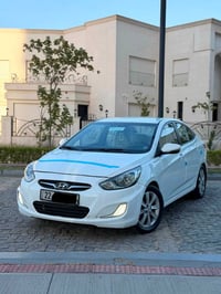 اكسنت ٢٠١٢ • مكينة ١٦٠٠ • شاشة اندرويد