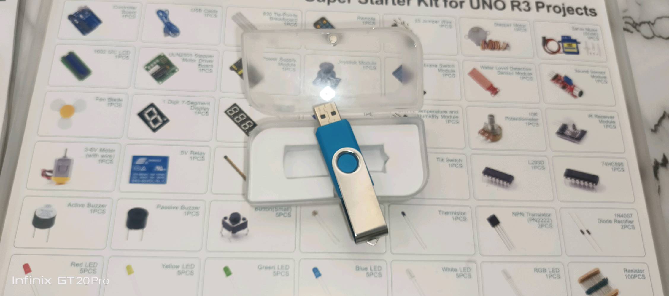 ​⚡🔥 للبيع: كيت أردوينو متكامل (Arduino Kit) + كورس تعليمي شامل على فلاش ميموري! 🔥⚡

​⚠️ تنبيه: الكمية محدودة جداً! ⚠️

​تريد تدخل عالم الإلكترونيات والبرمجة وتنفذ مشاريعك بنفسك؟ 💡 احصل على الحقيبة التعليمية الشاملة التي تأخذك من الصفر حتى الاحتراف!

​💡 ماذا يحتوي العرض؟

​حقيبة Arduino Kit متكاملة: تحتوي على بورد الأردوينو، الحساسات (Sensors)، شاشات العرض، المحركات، المقاومات، الرلايات، وأسلاك التوصيل وكل المكونات الملحقة.

​فلاش ميموري (Flash Memory) مرفق: محمل عليه كورس فيديوهات تعليمية كاملة، تشرح لك خطوة بخطوة من البداية وحتى تنفيذ الأفكار والمشاريع الاحترافية بدون الحاجة لإنترنت.

​💰 السعر: 75,000 دينار عراقي فقط! 

🚚 التوصيل: مجاني لجميع المحافظات!

​📍 للطلب والاستفسار (واتساب أو اتصال مباشر):

📞 ***********