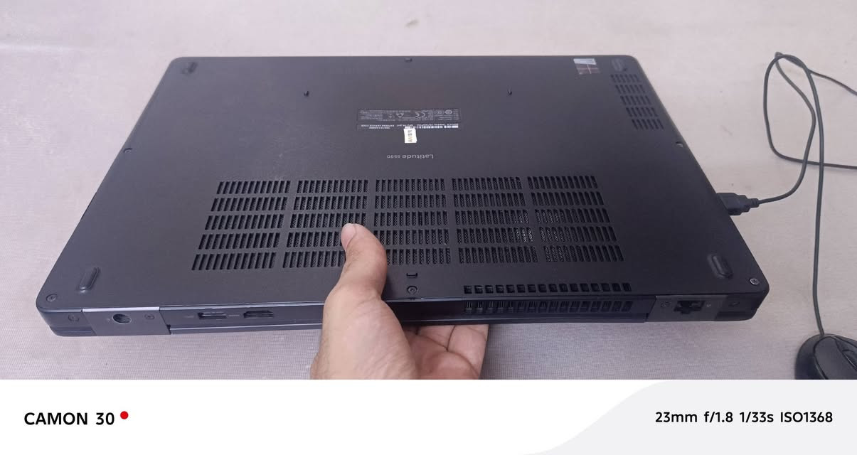 ديل • كور i5 جيل ٧ • ٨ جيجا SSD
