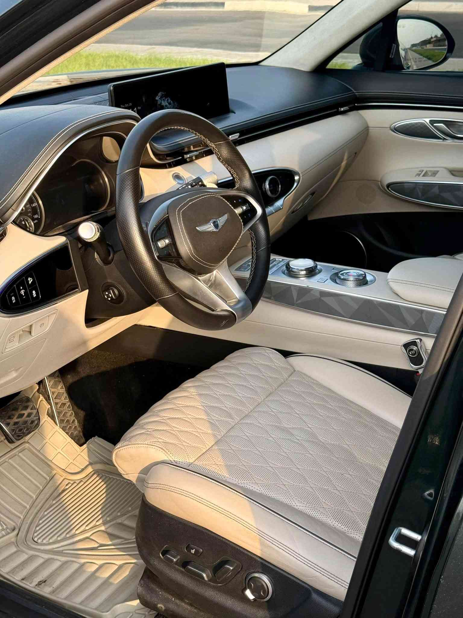 السلام عليكم
جنسز برستيج
رقم بغداد ب اسمي 
2022لون مميز زيتوني 
بيع او مراوس 
GV70 
ماشيه  88 الف كيلو متر
مكينه. 6 سلندر تون تيربو 
المواصفات 
بنراما 
بصمه ابواب
كشن مساج
كشنات تدفئه تبريد
اناره محيطيه بل بيبان ول دشبول
نقط عمياء + رادارات وتوقف تلقائي
جام اوتو 
فتح الصندوق جلاق
الكشنات خزن ميموري 3 وضعيات
شفتات ستيرن
قياده ذاتيه
هند بريك بصمه
شحن لاسلكي 
منافذ شحن 2 شحن سريع
وضعيات قياده 5
تتقدم وترجع بل بصمه بدون سائق
تشغيل عن بعد
كامرات محيطيه 360 درجه 
نضام داتا شو
سماعات رعيد
لايت زينون بلادي
اشاير لد 
عينه ليزريه
وبعد معروفه مواصفات البرستيج
حادث فقط بنيد قطعه وحده صبغ وبيه بارد قليل بل جاملق فقط راسلني واتساب ادزلك صور الحادث 
السعر 257وبيه مجال 
الموقع 📍 بصره ما متواجد عل خاص اتصل وتدلل
رقم التليفون    -***********-
