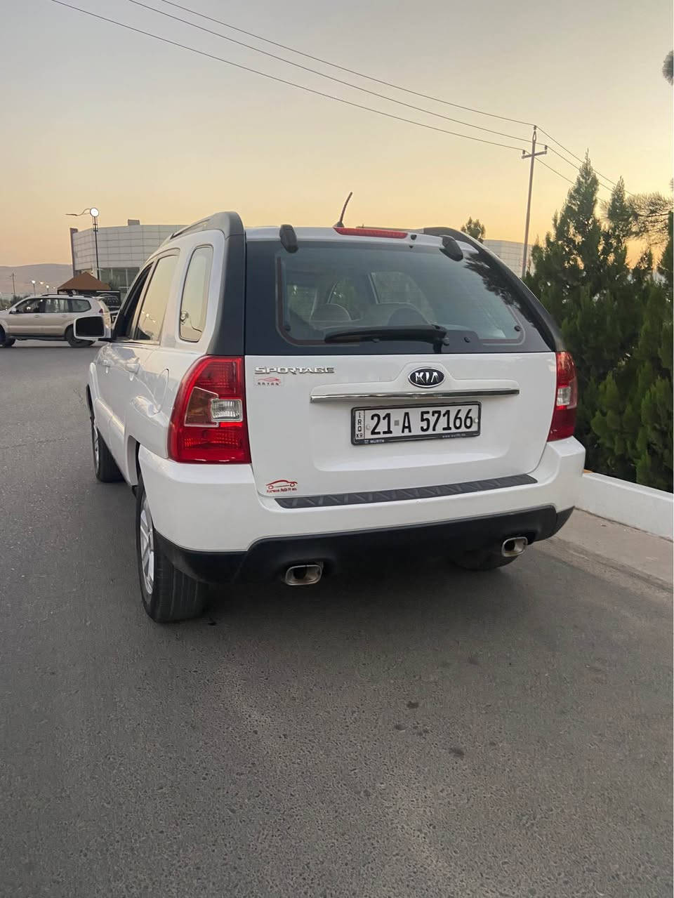 كيا سپورتاج خليجى موديل ٢٠٠٩ فول مواصفات سلايت و abs  بى بوياخ يه ك بست ساردى هه يه گيرو مه كينه به شه رت  
سه نه وى و ره قه مى تازه يه سه ياره كه بى مه سره فه له سليمانيم نرخى ١١٨ و معامه له ژ ت *********** 
كيا سبورتج  خليجييه موديل ٢٠٠٩ فول مواصفات سلايت abs  بدون سبوغ هلگيت بالباب شوى بارد قليل بيها  گير والمحرك بشرط  سنويه والرقم جديده سيتره واحد على واحد رقم السليمانييه  دينار مصاريف مابيها  رقم م  *********** سعر ١١٨ بيها مجال السليمانية, العراق
