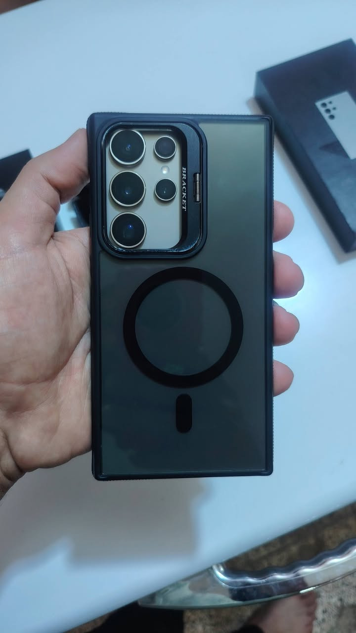 Samsung S24 ultra + Samsung galaxy buds 3pro
مع شاحن اصلي وكفر عدد اثنين مع وصل الجهاز والايربود 
السعر مليون قفل 
مكاني بغداد بسماية 
***********

