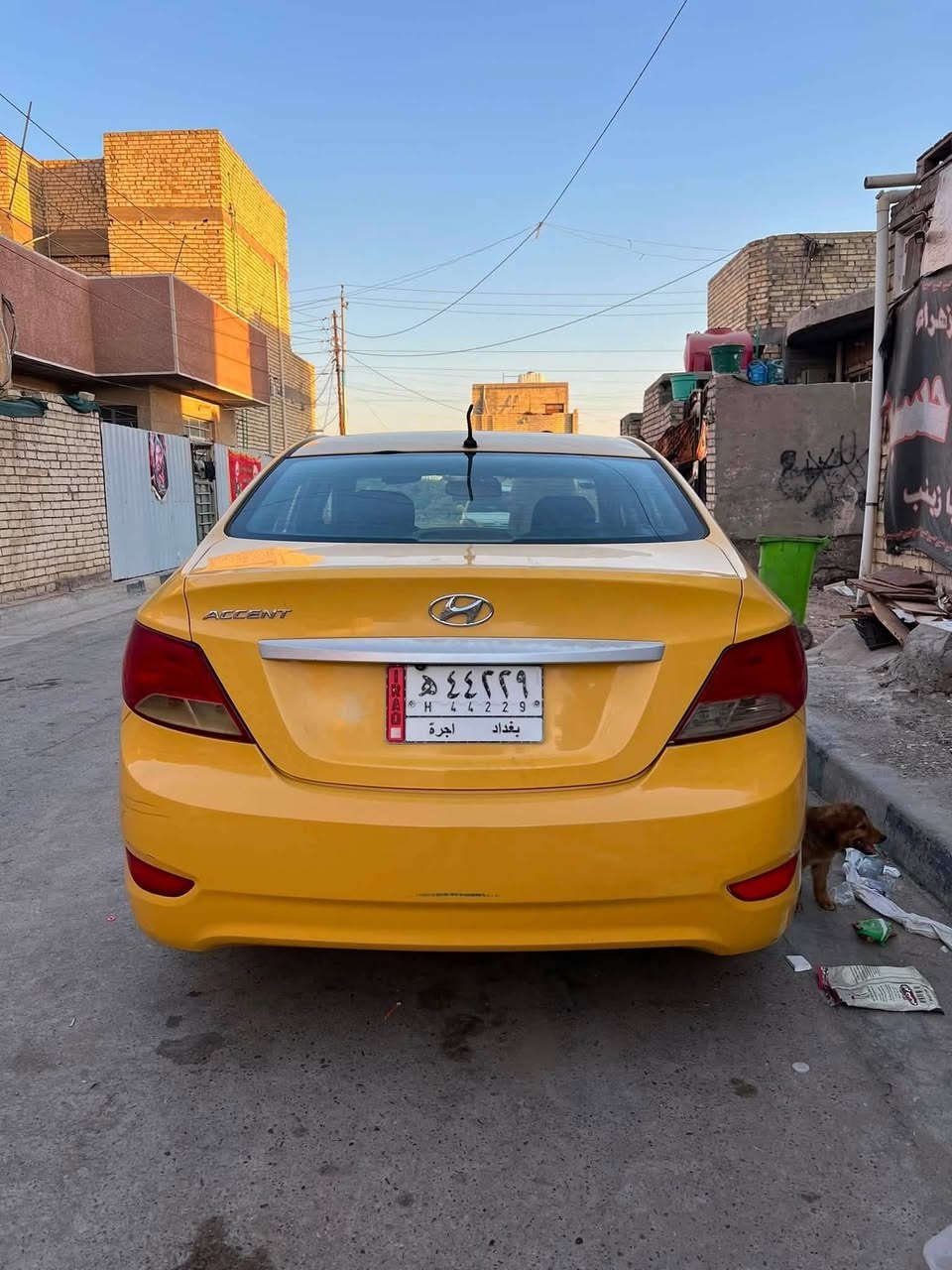 السلام عليكم جميعاً سياره هونداي اكسنت موديل ١٦ رقم بغداد مكفوله من التبديل بيها طخات بسيطه وموضحه بالصور كير ومكينه وتبريد خير من الله سنويه 2028 السعر ب٨٢ وبيها مجال بسيط الشراي يتصل واني بالخدمه عنوانها بغداد للاستفسار الاتصال على الرقم ***********
