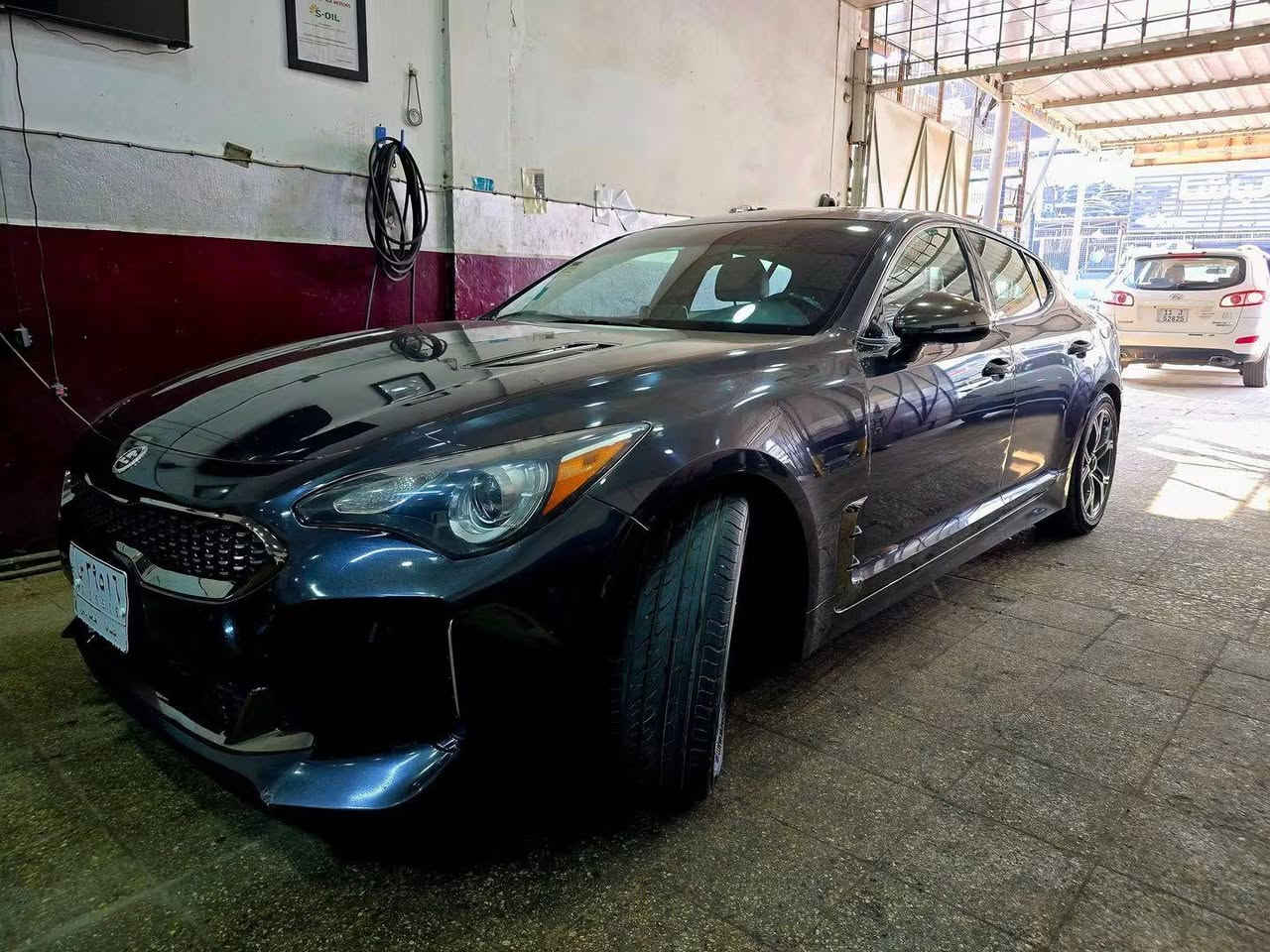كيا ستينكر 2021 GT LINE
محرك 2000 تيربو
كير 8 نمر
ماشية 63 الف

مواصفات:
بانوراما
شاشة كبيرة
بصمة
مري قلابة
اشاير بلمري
مرايا الدخليه تعتيم
داخل جلد احمر بلادي
شاحن وايرلس
شفتات استيرن
تدفئة كشنات
5 وضعيات قيادة
سستم صوت هارمن كاردن 15 سماعة 
داخل مطعم بيانو بلاك
لد امامي خلفي
لايت LED
ويل 18 تخم تاير جديد
باتري جديد

السيارة مكينة كير اكسل تبريد مكفولة كفالة عامة وين متريد تفحص افحص

السياره معوقين وباقيلها سنتين

الحادث:
حادث السيارة مخدرات موضح بلصور صبغ باب وجاملغ خلفي فقط بدون ايرباك

مكان السيارة بغداد حي الجهاد
السعر 175 وبيها مجال
*********** واتس
