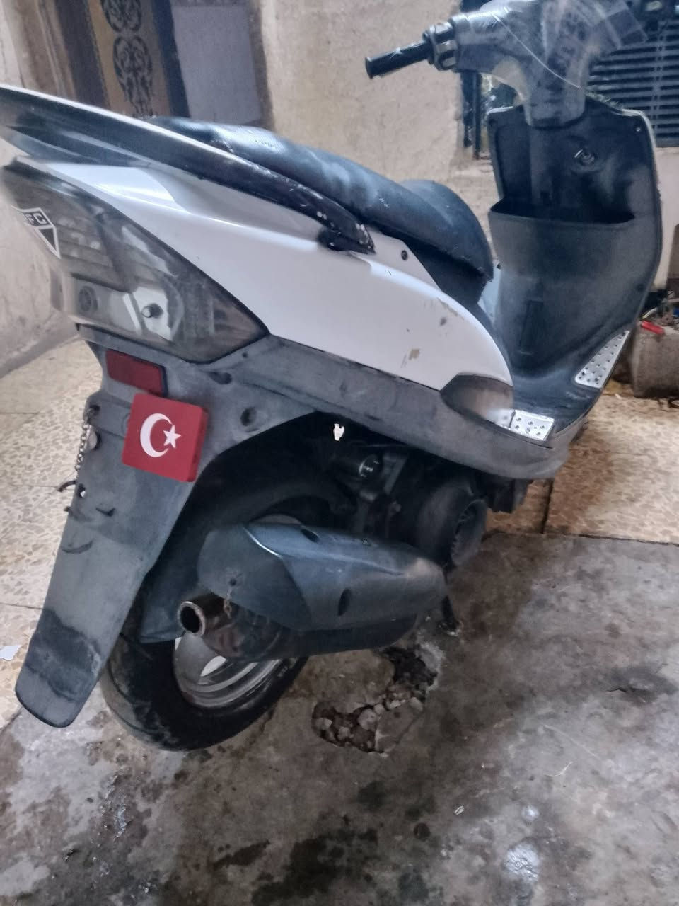 سلام عليكم دراجه ماكس عدله البيع سعر 350
 كلشي شغال بس دبل واكف  مكاني بغداد مدينه الصدر ***********
