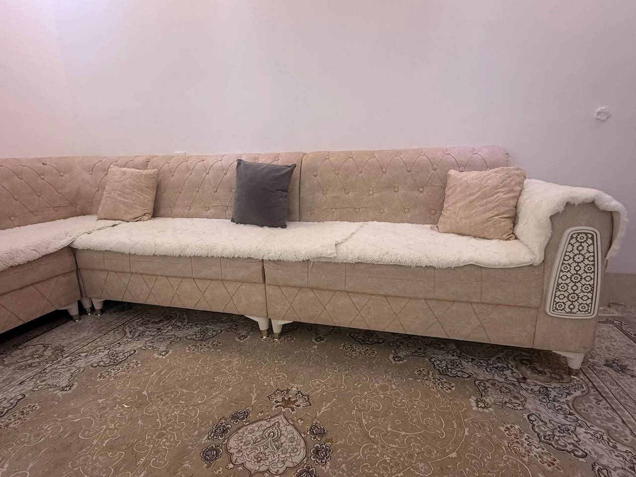 كنب L • مستعمل • ٧م