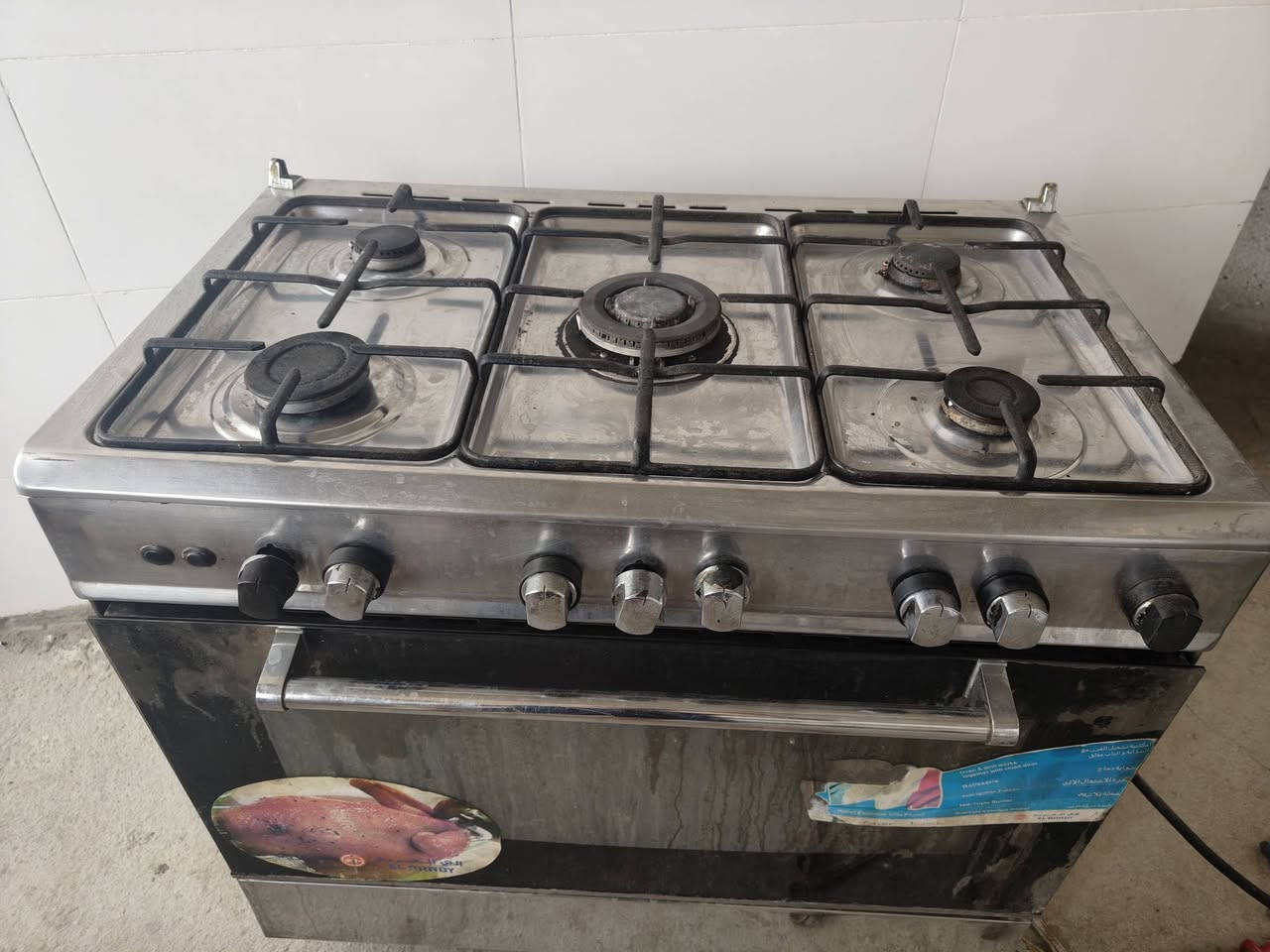 طباخ للبيع شغال للاستفسار الاتصال على ***********
