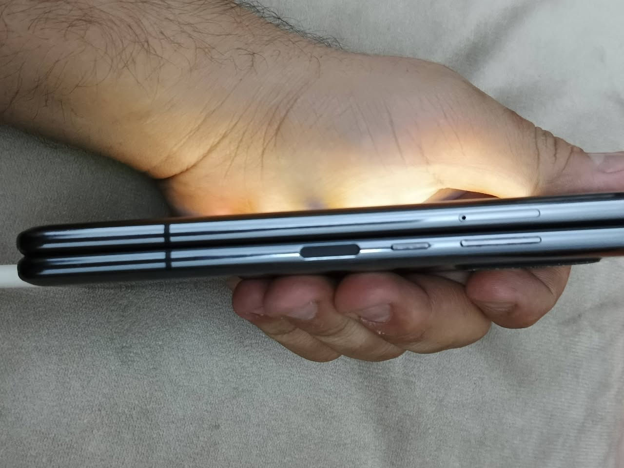كلكسي فلود مكفول من اي مشاكل 

ذاكرته ٥١٢   عشوائية ٢٤ 

نظيف كله شغال شرق اوسط عربي 
مكاني بغداد @ شهداء البياع 
للاتصال ***********
