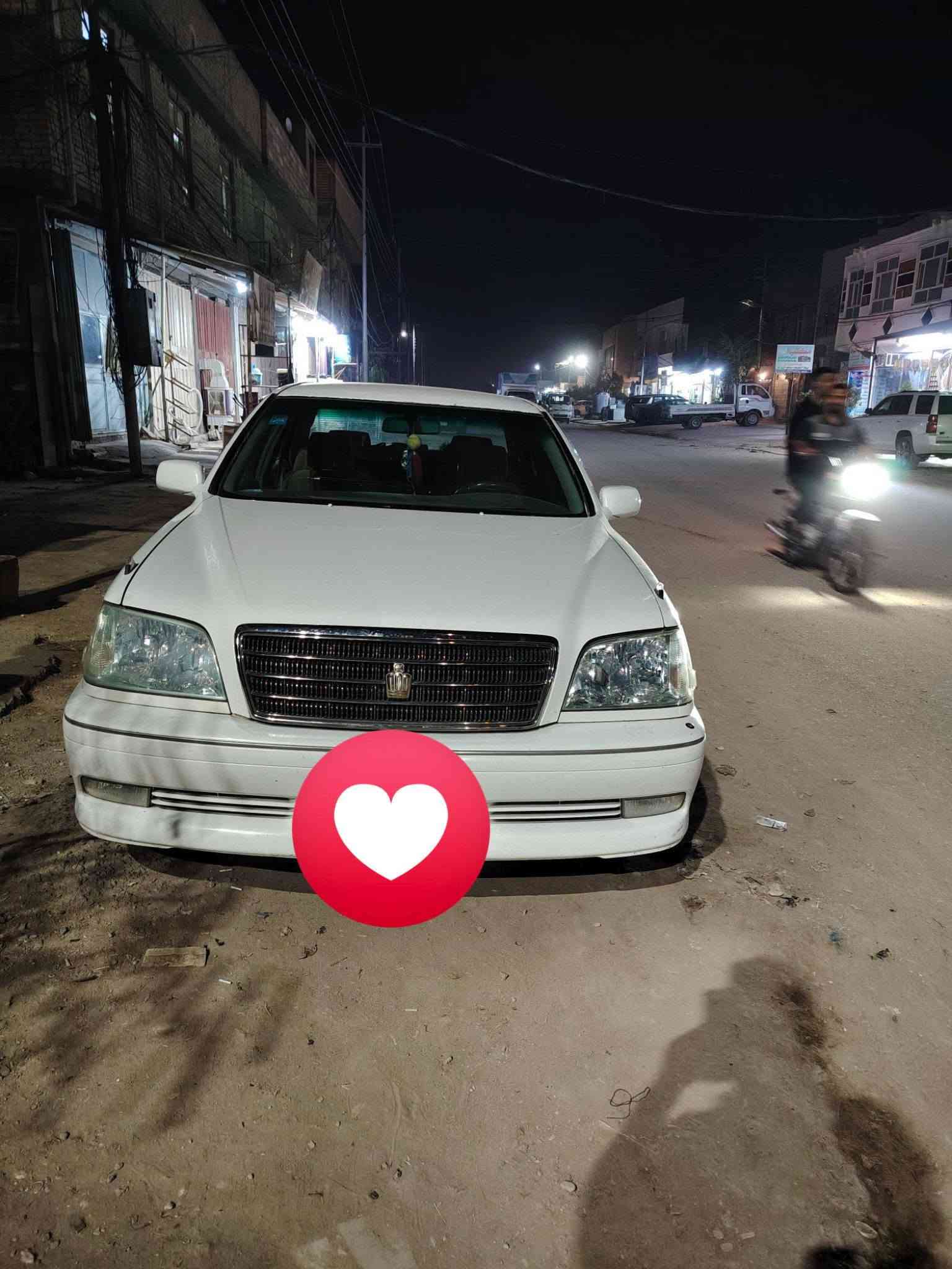 ملكه • ٢٠٠٠ • رقم واسط