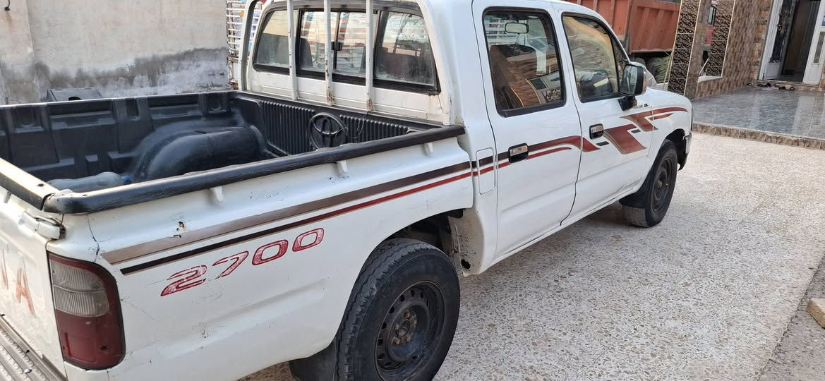 السلام عليكم تيوتا جمرة للبيع موديل ٢٠٠٠للستفسار عن باقي التفاصيل***********
