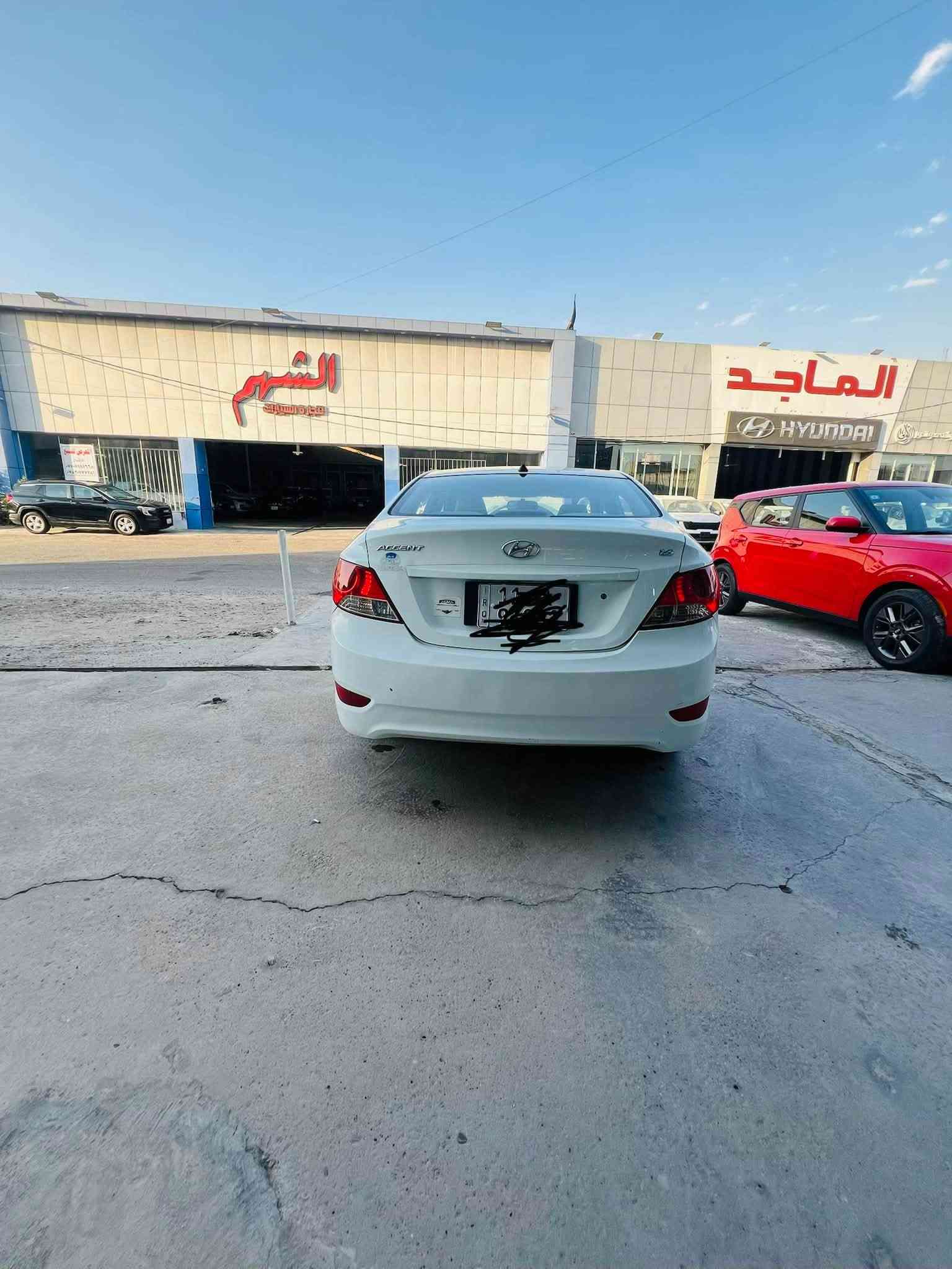 السلام عليكم
اكسنت خليجي
مديل ٢٠١٤ 
ماشية ١٤٤ 
رقم بغداد باسمي
هزة ورقم جديد 

مكان السيارة بغداد

مواصفات
محرك ١٦٠٠ دبل قطرة
ويل كب 
فتحة 
شاشة كاميرا
اشاير مرئ
تحكمات ستيرن
ايكو

بيها سونار ضمن الصور

مراوس فقط
للاستفسار خاص او اتصال
***********
