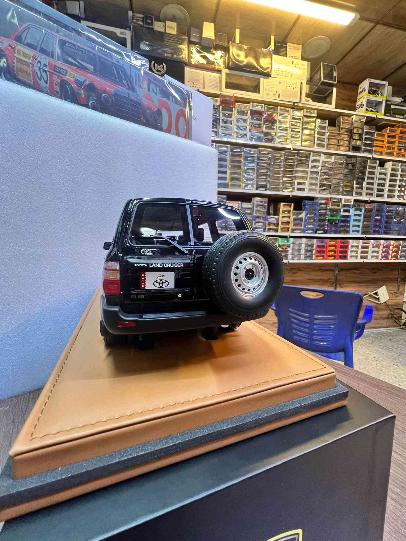 نموذج جديد وأصدار خص نص
أنتاج محدود وصنع خاص
تيوتا لاندكروزر.   Toyota Land Cruiser 1998
القطع معدوده ومرقما ترقيم 
نموذج بمقياس 1/18 لون أسود
للحجز التواصل على العنوان والارقام التاليه

بغداد/ الصالحيه مقابل الخطوط الجويه العراقيه /مجاور مطعم اليث/محل عالم النماذج المصغره/***********
