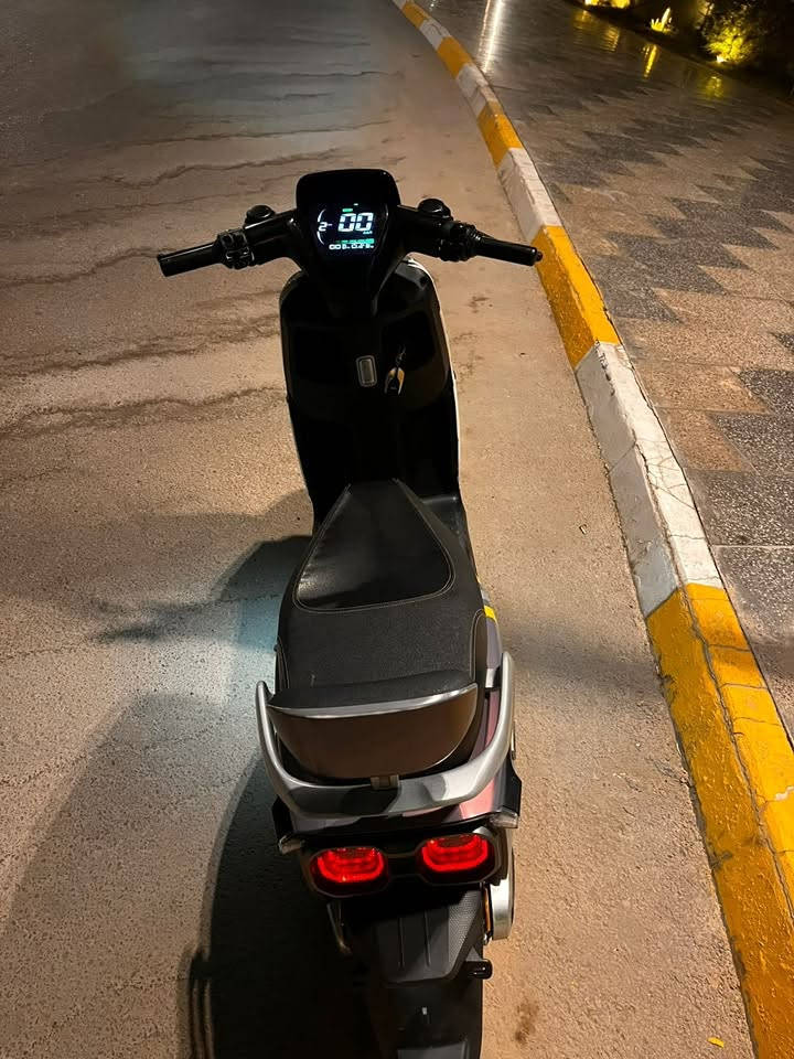 سلام عليكم دراجه شحن ام عيون ريان اخر موديل اخت الجديده الدراجه خير من اللّٰه تمشيك 50كيلو بالشحنه الوحده نضام بارك بيها ملفها 2000 نحاس حقيقي مستخدمه 3اشهر فقط بحيث تاخذها مني تترحملي مابيها اي نقص تشغل وتطلع السعر 650الف وبيها مجال مكاني بغداد
للاستفسار ***********
