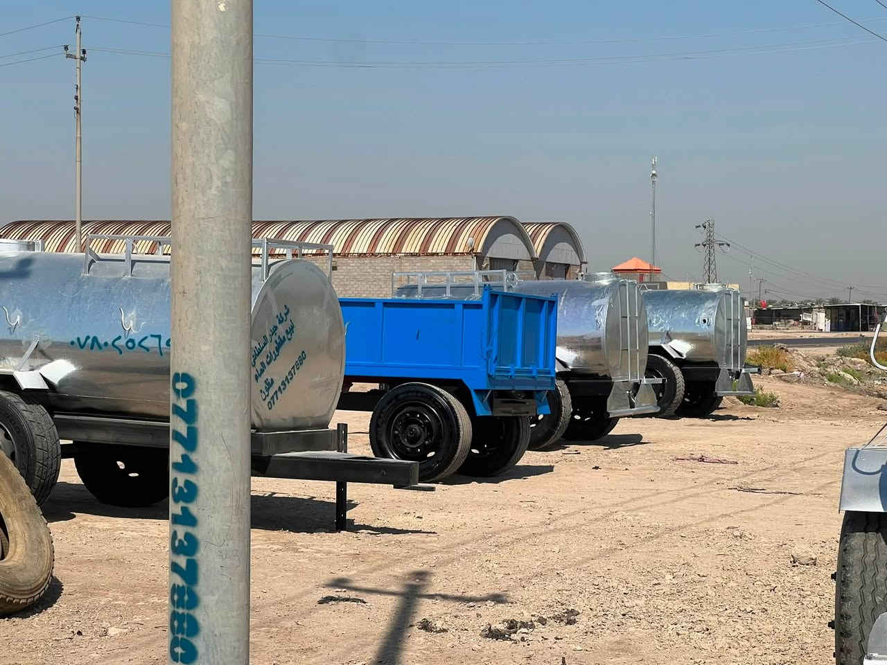 سلام عليكم موجود مقاطير للبيع درجه اولى يوجد حديد ومقلون سعه ٥٠٠٠لتر شغل الشمال دنكير أوربي تاير ٢٢ونص شركه ًحيدر  السلطاني  العراق بسعار مناسبه جدآ جدآ جدآ ويوجد تانكيات١٠تلاف لتر و٥٠٠٠لتر مغلون  *********** بابل الشوملي
