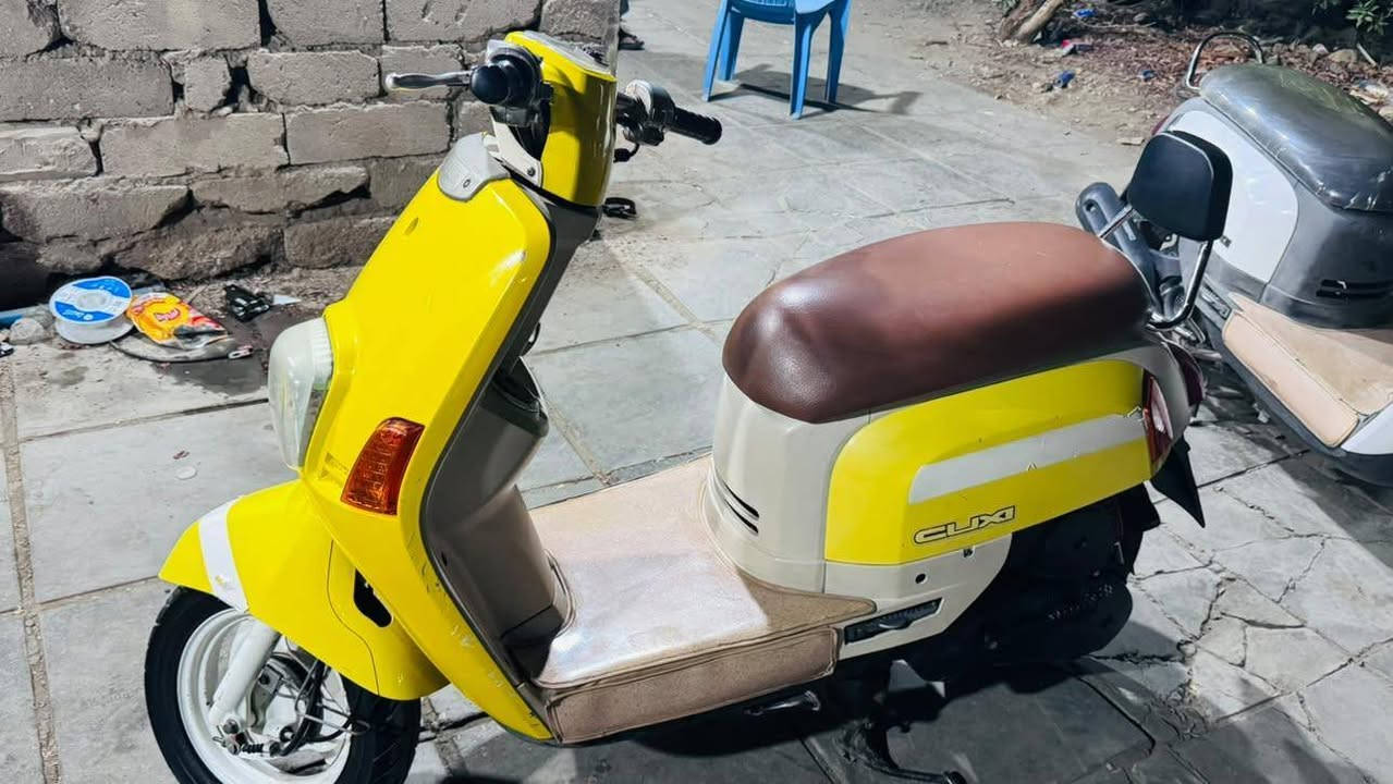 ماكس بوليس ليموني دواخل كريمي ختم واد دراجه مال حاويه وصلها موجود الدراجه فقط مبدله ولفات وشغل مضبوط اما الباقي كله بلاد كهربائيات سلف هندر كلشي كامل ماناقصها شي رايدها ب925 وبيها مجال للشراي ***********
