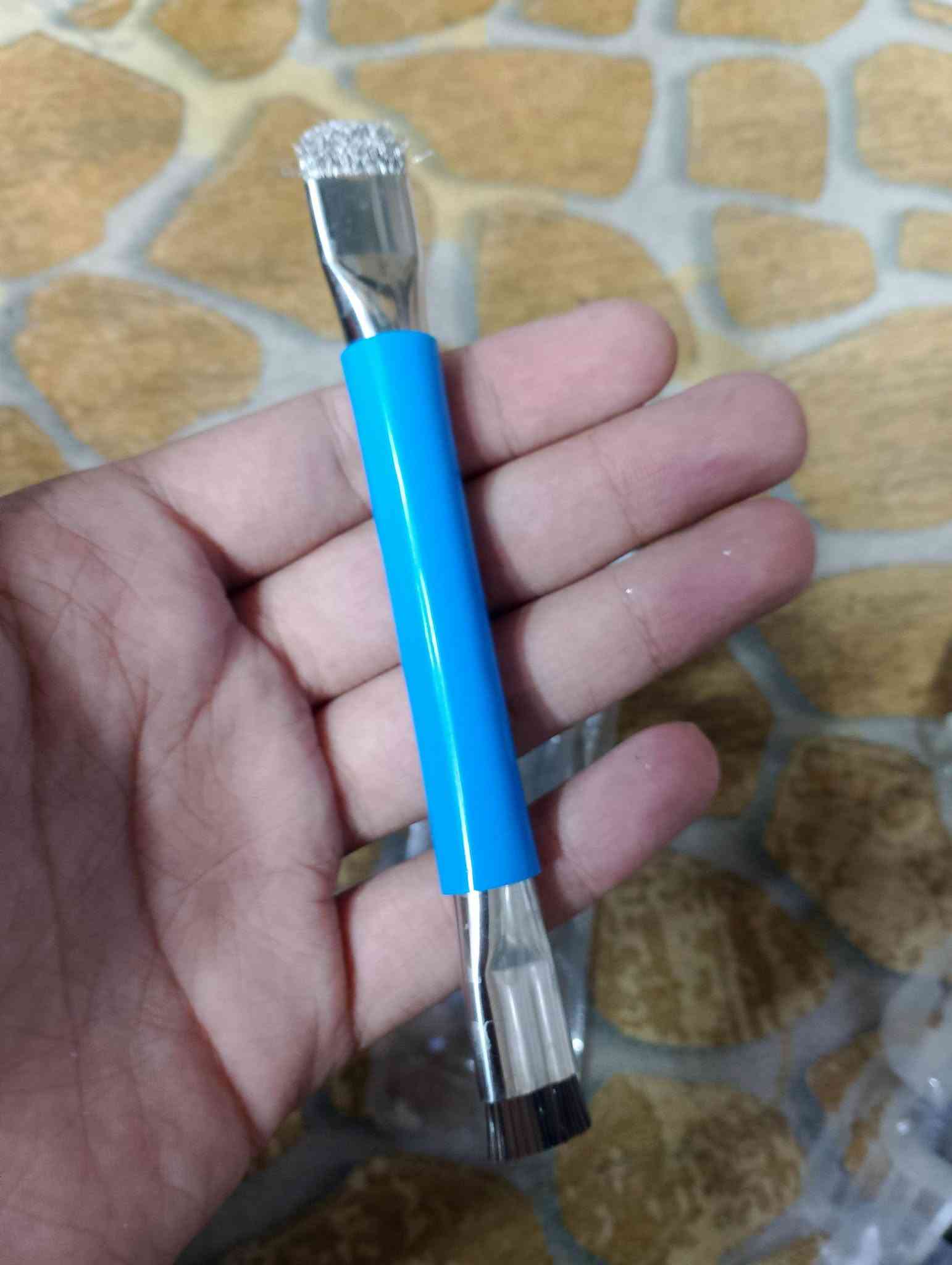 بكج كامل عدسات 
12 عدسه انواع مختلفه 
3 فلاش عدسه
8 فرچ تنضيف 
8 شفرت
مجموع 31 قطعه
يوجد توصيل لجميع المحافظات 🛵 
***********6
