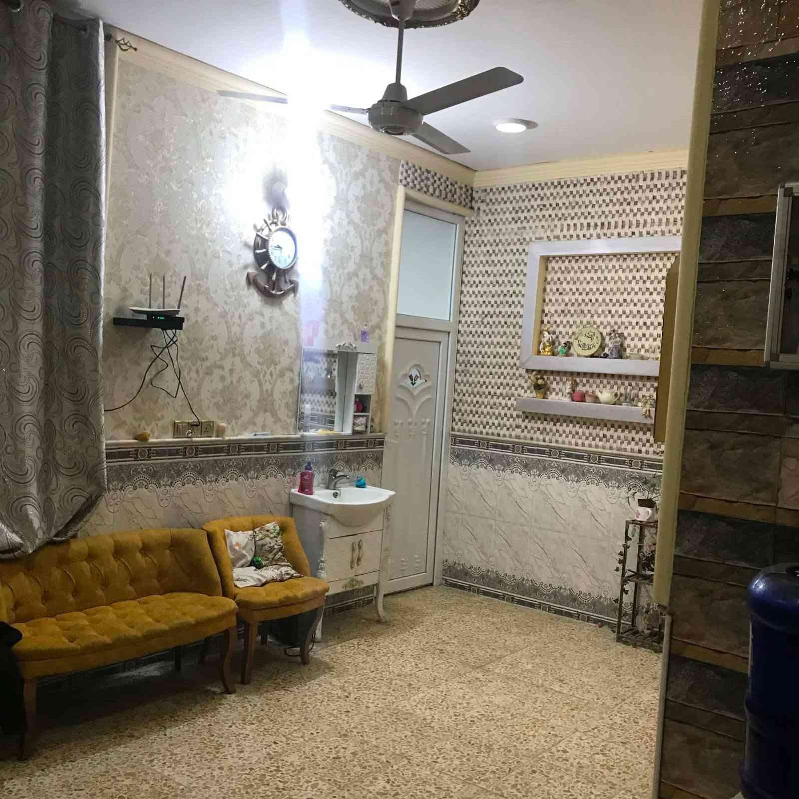 دار للبيع موقع مميز
العنوان: ازوير مقابيل المدهش(تقسيم حسين مارينا)شارع تبليط عرض عشره متر
​المساحة: 110 متر (زراعي سند 25)
​المواصفات: ثلاث غرف نوم، استقبال، هول، مطبخ، صحيات داخليه وخارجيه.
​خيارات البيع: بيع مباشر 
​📞 للاتصال: ***********

