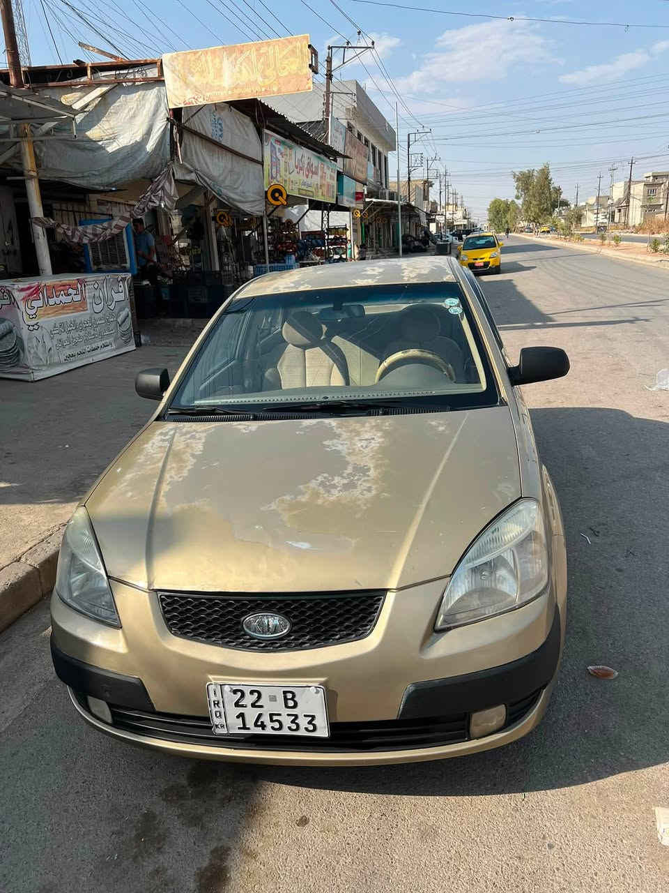 كيا ريو 2008 السياره بسمي
بيها جاملغ معجون وصبغ بدون داخل وبيها تعديلات بارد  

مكينه 16 

طالب عليها 82 وبيها مجال بيع أو مرواس بحديث 

رقمي ***********
