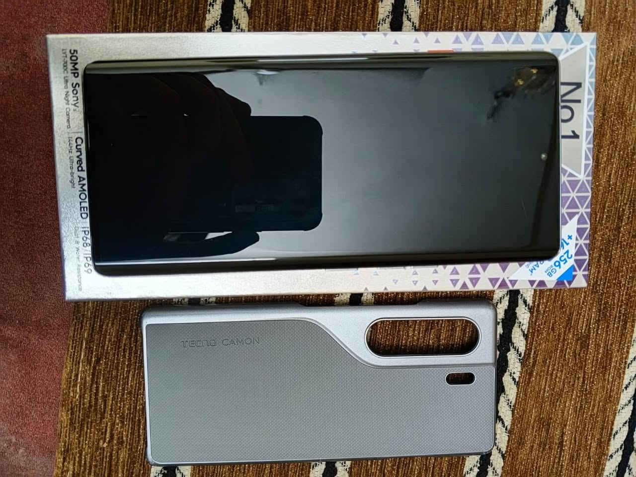 تكنو كامون 40 برو 5G
استعمال شهر الجهاز نضيف غراضه كامله ذاكره 256 عشوائيه 8+8 معالج 7200 الموبايل معروف بمواصفاته ومعروف ادائه بل العاب للبيع او المراوس شعندك نزل سعره 325 مكاني بغداد الشعب
***********
