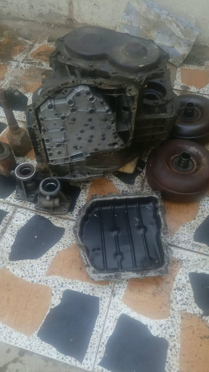 السلام عليكم... للبيع.. للبيع..  كير كهربائي   اربع  فيش  شرط الشغل  وتورباين  عدد 2   .. للعلم  بدلت  كير ومكينه  . كامري     .. السعر  500 الف. قفل.   العنوان. العماره  . ميسان. *********** واتساب او اتصال
