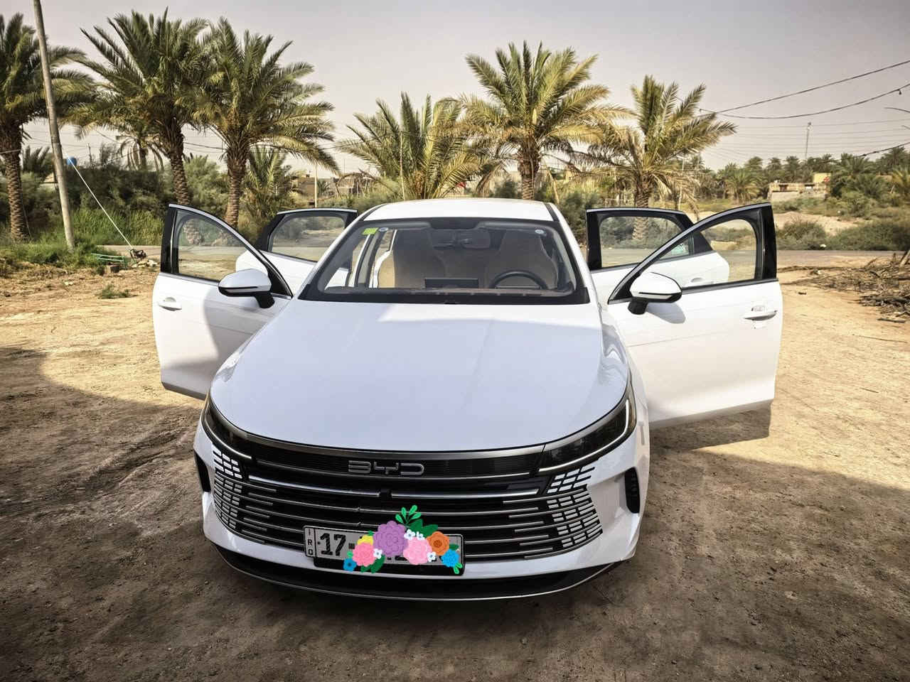 سلام عليكم شباب بيع مستعجل واسمع التفاصيل 
 بي واي دي ديسترويركفالة لون ابيض رقم مثنى مداور بنفس اليوم  موديل 2025 مفروشة ارضيتها وسبيرمشتريلها  وشاحن بدون ايرث ام ال16انبير بورقتين 
سيارة رايدها ب19.00.0000مليون عراقي 
علما ماشية 18الف قابل للزيادة مكاني السماوة الوركاء   وهذا رقمي *********** وهذي صورها وتجيني وتفحص وتچيك وتقتنع واتاكد يلة تدفع فلوس 
وماكو اليوم بالسوك بهل سعر وبهيج نضافة 
واكثر من هيج دلال ماكو لان محتاج فلوس كاش وبالعافية على الي ياخذها من خاطر طيب
