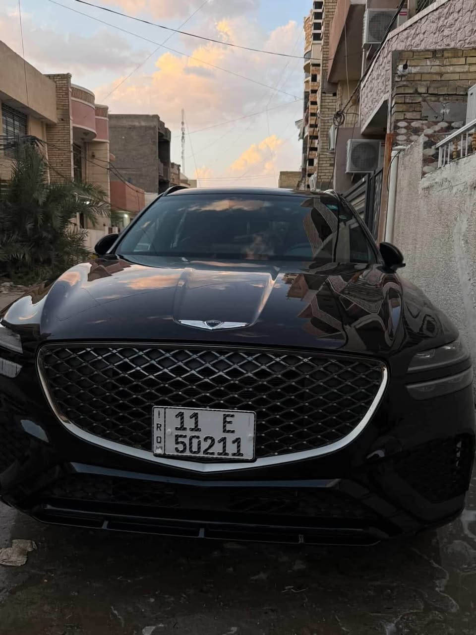 سلام عليكم 
للبيع او مراوس حسب قناعه 
جنسس GV70 
6 سلندر سبورت برستيج
موديل :2025  اسود 
فول مواصفات داخل نيلي 
سياره رقم بغداد شهداء باقي سنة او تتحول بسمك
سياره جديده جداً ما نقصه اي شي 
رقم موبايل :***********
