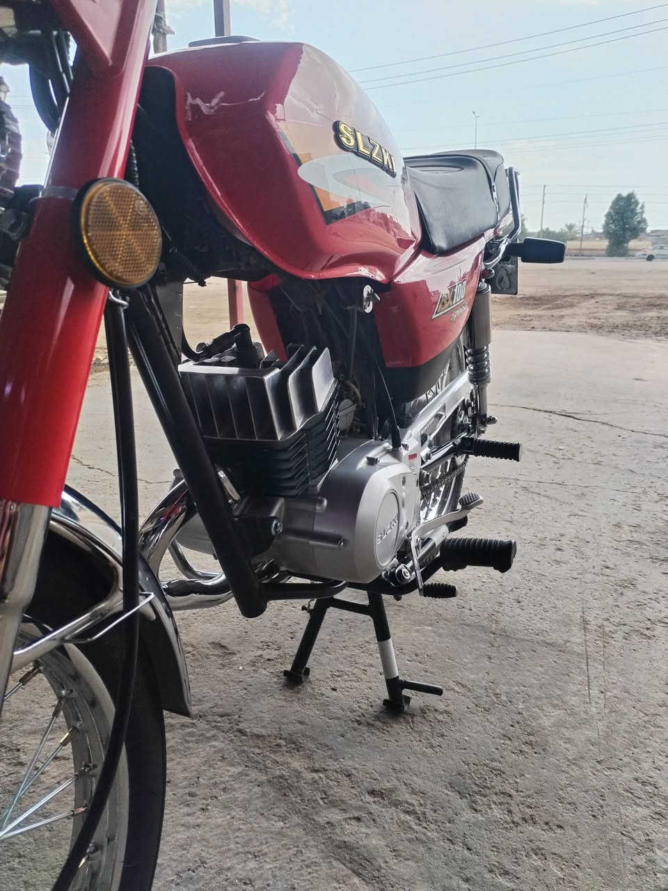 تحية طيبة🏍️🏍️ 
سازوكي خبط الأصلي موديل 2026
بعدها شركة كفالة عامة من كلشي
مكاني واسط العزيزية 
السعر ٧٧٥ وبيها مجال قليل للجناية فقط
***********
***********
