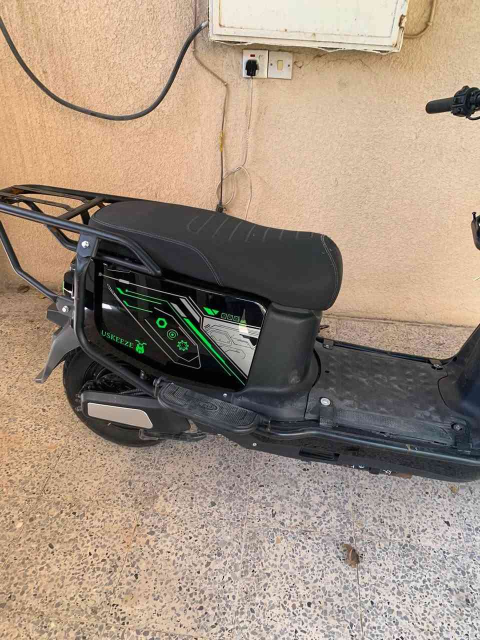 ماطور شحن
سويجين وبصمتين وكارتين
ماطور حيل نظيف
بي بطاريات مبدله
انطيك ٥ بطاريات شرط ووحده تعبانه
اقرا المنشور زين وخبر
ب٦٨٠ الف بي مجال قليل
***********
