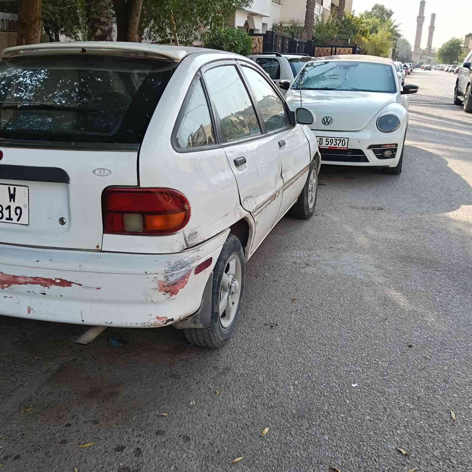 سلام عليكم كياافيلاموديل١٩٩٥كيرعادي سعرهة٢٠ورقة عنوان بياع حي الإعلام تلفون ***********
