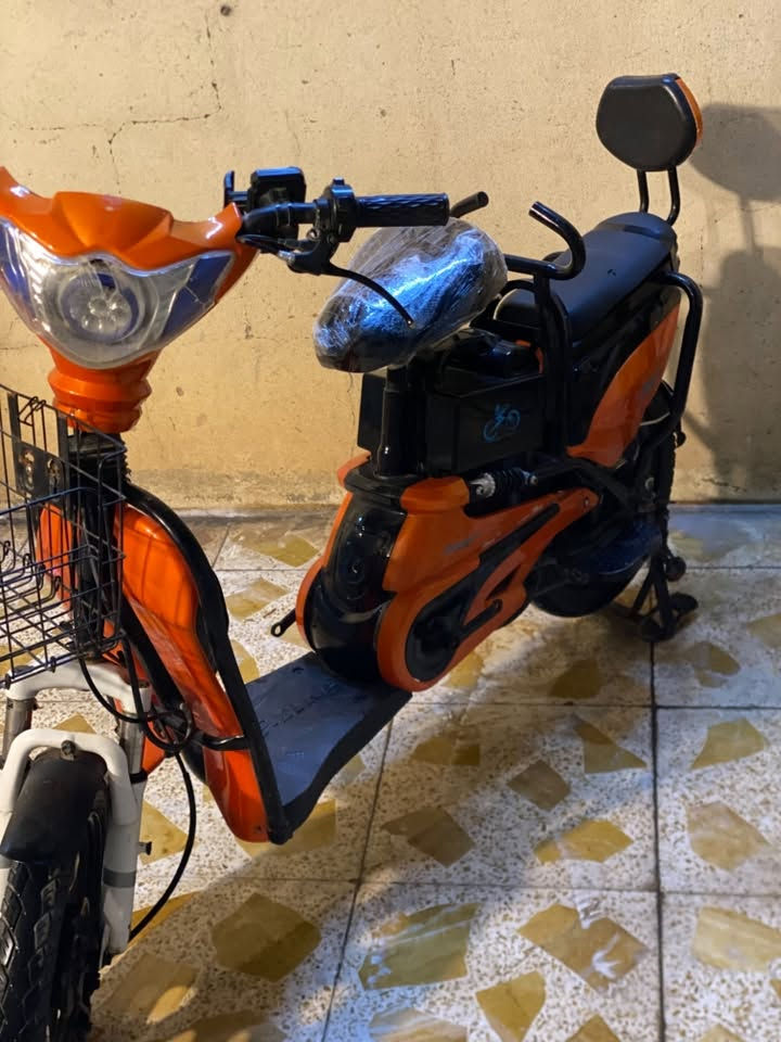 للبيع 
ماطور شحن 

حجم ١٦ 

اربع بطاريات 

ملف 1000w

3 نمر 

سرعه ٦٠ 

اشاير يمين سيار خلاط رباعي
مستخدم ٤ اشهر 
وصل موجود

السعر 225 وبي مجال بسيط 
مكاني موصل حي الحدباء 

 تواصل خاص
***********   واتساب فقط
