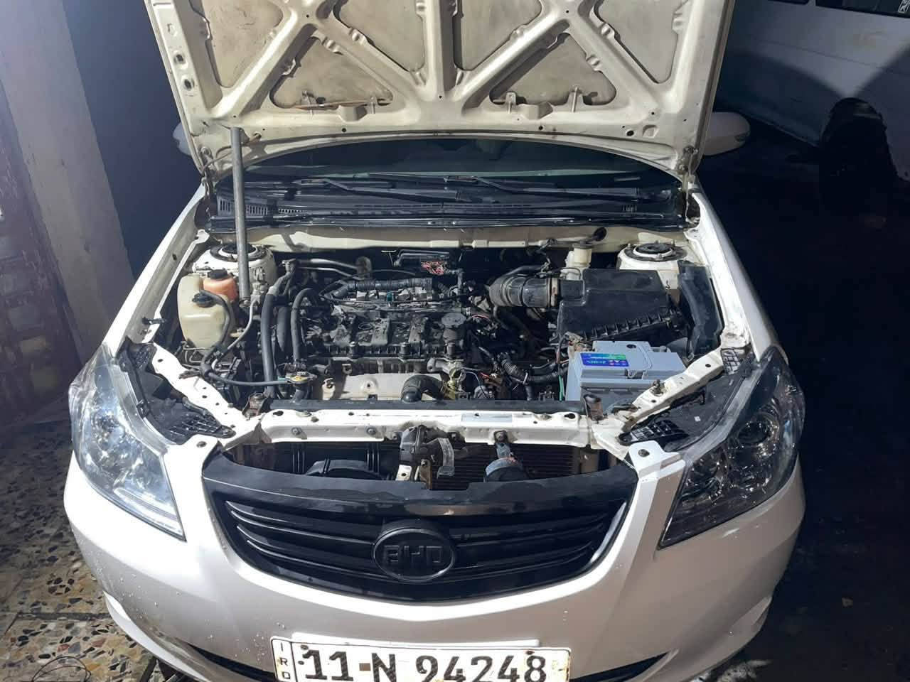 BYD G3
2013 موديل
كير محرك شرط
 رقم بغداد بسمي سياره 
تحويل ثاني يوم 
رقم سنويه جديد 
مكاني بغداد 
بيها قعطتين صبغ 
سعر 47 وبي مجال 
***********
