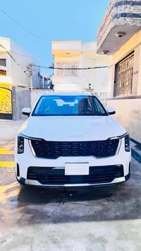 سورنتو ٢٠٢٤ • ماشي ٣٩ الف • رقم بغداد