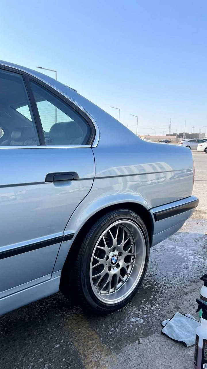 bmw 525 أصل كير عادي
bmw  525بي ام دبليو 
كير عادي 
فتحة شغالة 100٪
موديل 1992
رقم اربيل هزة و سنوية جديدة تحويل
السعر 58 و بيهه مجال 
المكان بصرة 
***********
