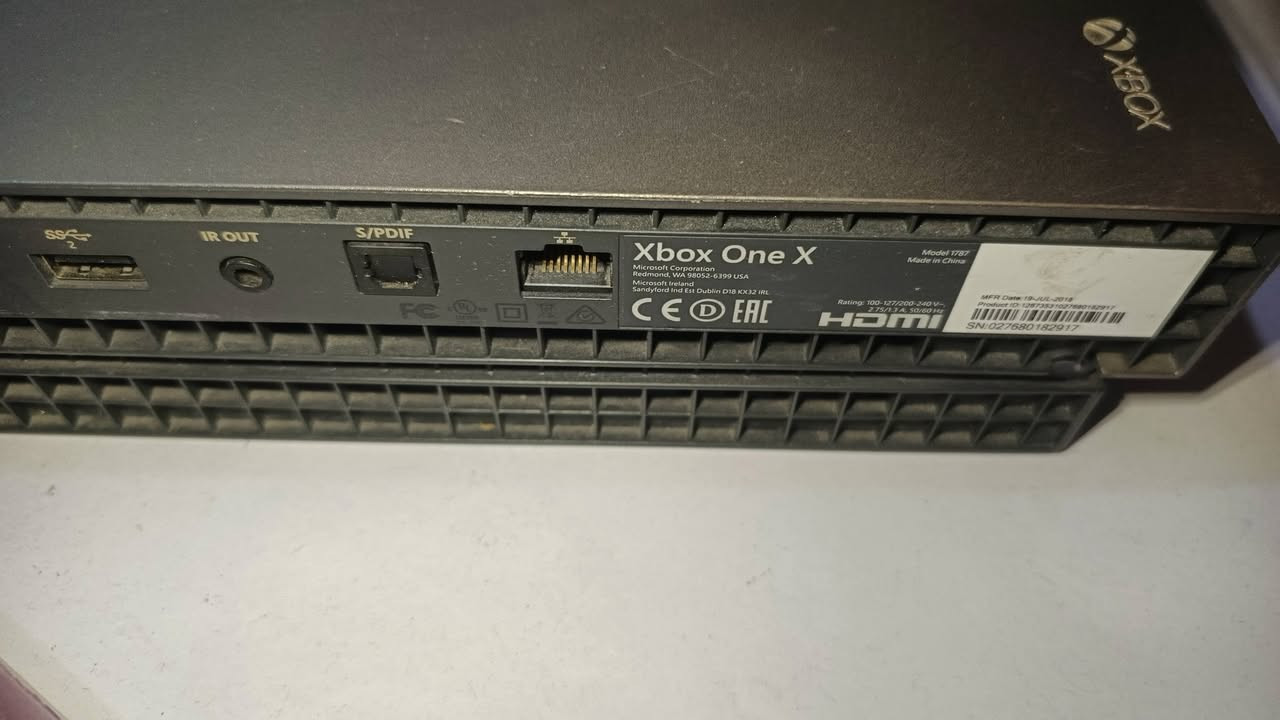 للبيع فقط مو مراوس Xbox One X شكل مختلف 🎮

1TB
وياه جوستك أصلي.
الجهاز والجوستك نظيفات وما بيهن أي خلل.
بدون كارتونة.
لوك ستيكر ما مفتوح.
السعر 225 الف قفل قفل مو شراي بهذه السعر لا تسولف.
موجود توصيل.
تواصل واتساب فقط ***********
