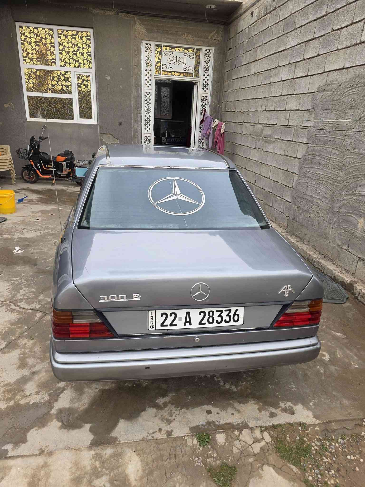 مرسيدس • موديل ٨٨ • رقم اربيل