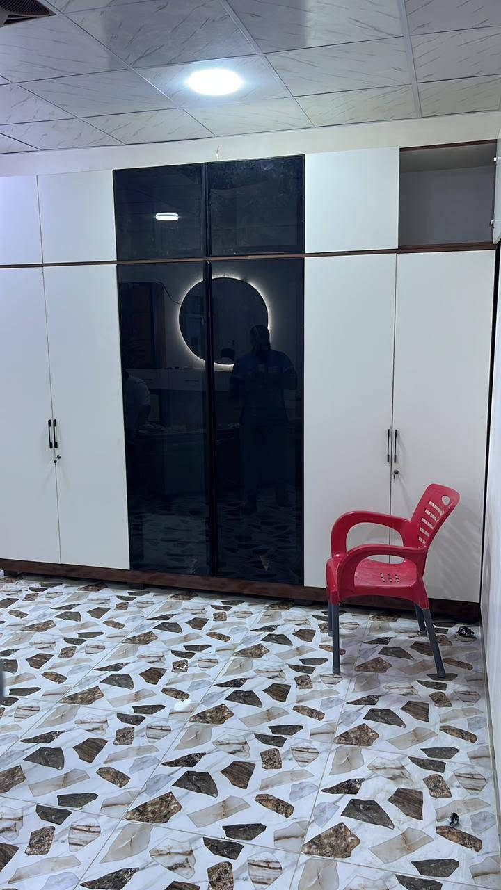عمل معمل ونجاره بيجي 
تم تجيهز غرفه نوم تفصال حسب الطلب
شغل موديل تركي
نرمده هيدروليك ثقيل
سجده هيدرولك ثقيل 
خشب تركي درجه اولى
ليد 220فولت
العنوان بيجي الشارع العام مقبيل اعداديه الصناعه
هاتف ***********
