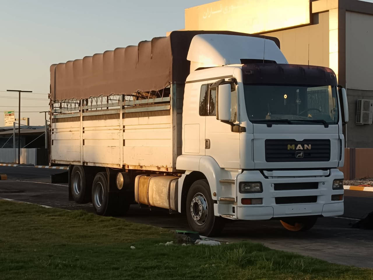 مان سحال دەبڵ تایە تاخمی تای تازە مەکینەوە گیری بەشرت هاڤ تبرد گیری عادیە جاهزە بەشرتی فیتر
مان مزوج سحال دبل تایر تخم تایر محرک گیر شانسی کول بشرت هاڤ تبرید گیرعادی مکفولە کفال عام حجم محرک410

***********
