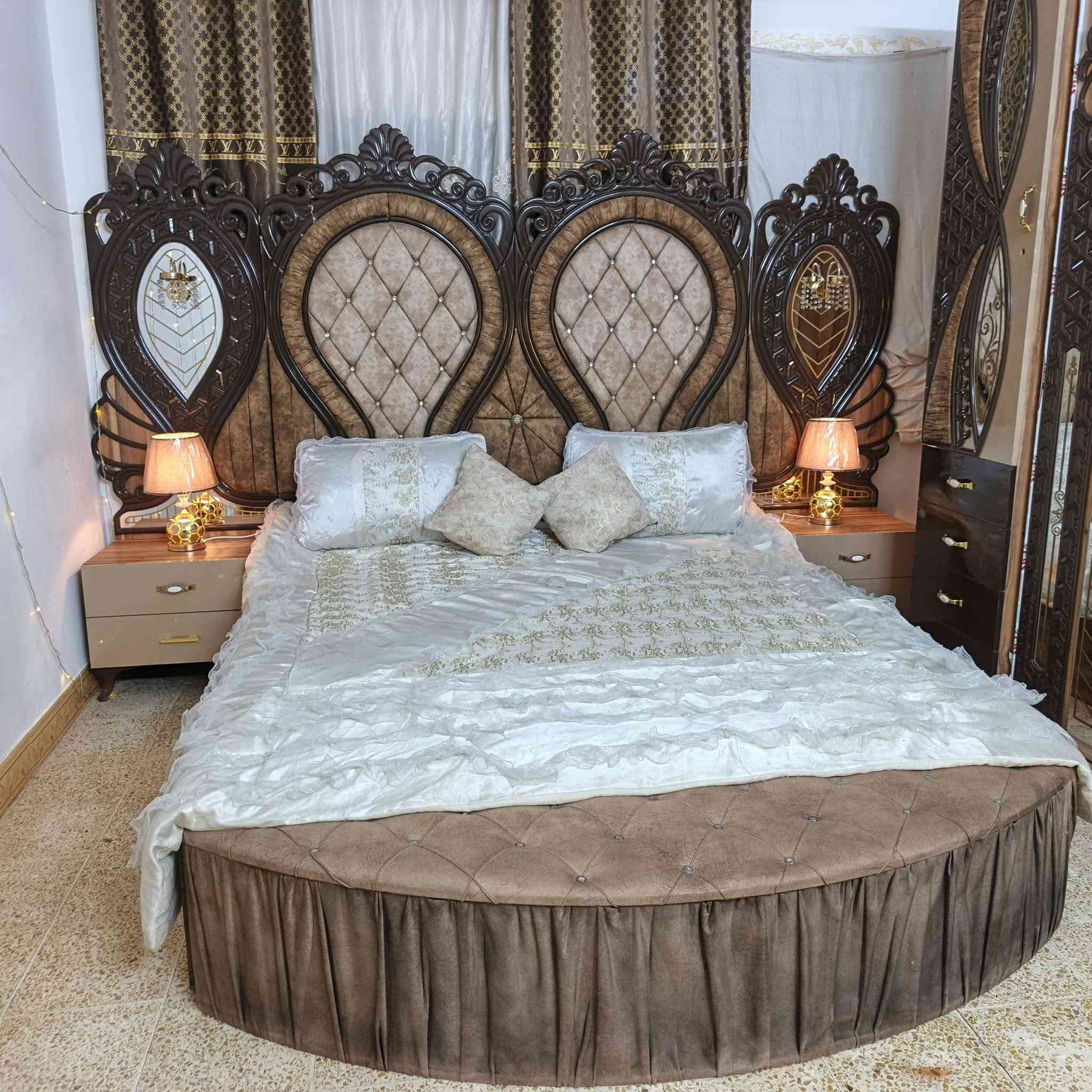 غرفه تركي للبيع مستخدمه شي قليل تواصل مكان سامراء موجود توصيل, ***********
