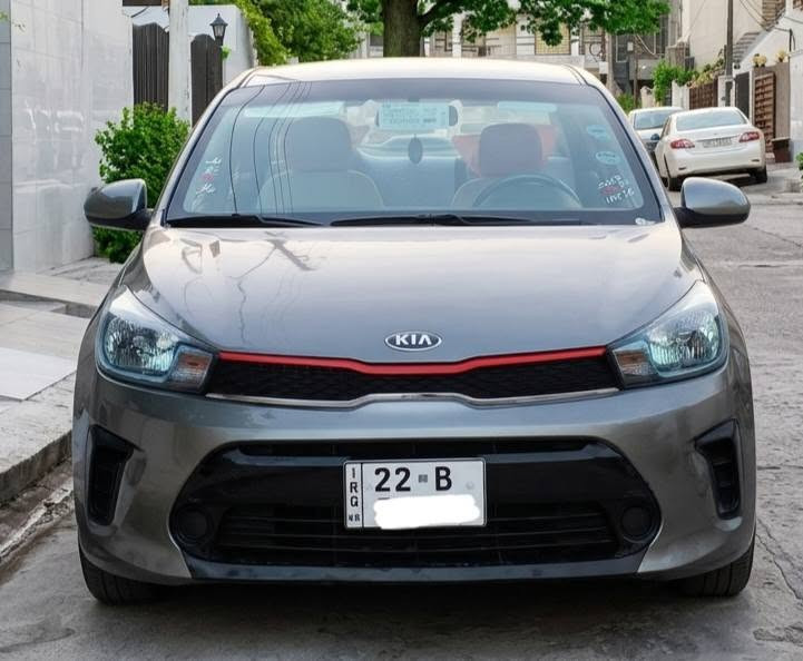 KIA مۆدێل 2020 
گێڕ مکینە تبرید بەشەرت
تەقە و ڕەقەی بەشەرت 66 هەزار ڕۆیشتوە
سێ پارچەی هەیە بێ داخیلی 
تازە هەزەی کرایە سەنەوی 2028
سعری 84 وەرەقە
*********** أربيل, العراق
