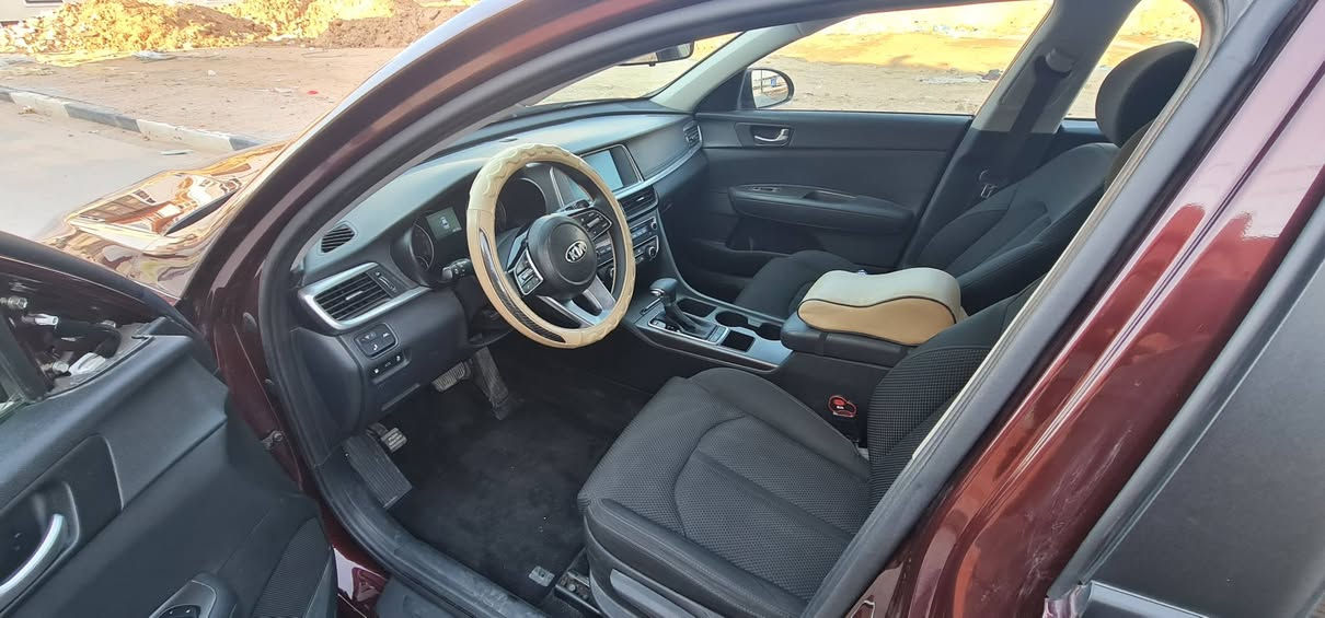 كيا اوبتيما للبيع او مراوس
مديل 2020
وارد امريكي 
رقم بصرة تحويل بأسمي
حادث السيارة خسفة بلبنيد ودعامية حادث خفيف 
مكانين بارد 
السيارة بدون صبغ وبدون تبديل 
صبغ فقط الدعاميات 
ماشية السيارة ٤٩ الف 
مكان السيارة بصرة  
***********
