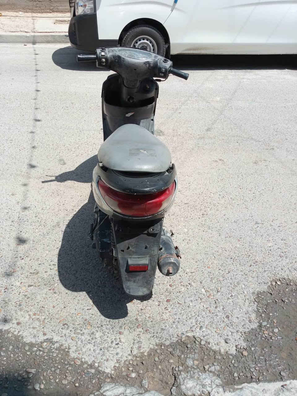 بريز للبيع مكان بغداد الجديدة سعر ٣٥٠ وبيه مجال موبايل ‭***********‬
