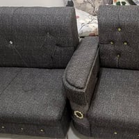 ديوان • ٧ مقاعد • سبع ابكار