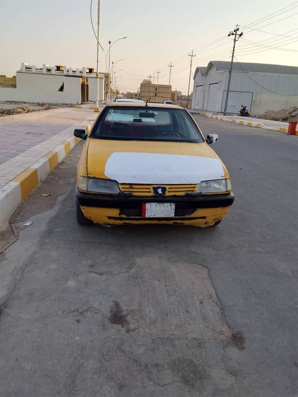 السلام عليكم بجو روى للبيع محوره ونجي تماتيك اربعه موديل 2009 عنوانه ناصريه سياره التواصل على رقم ***********
