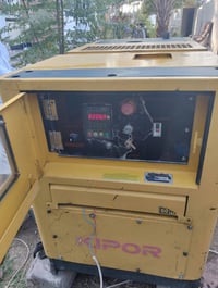 مولدة ديزل • 20 KVA • كاتم صوت